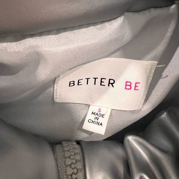 Better Be Shiny Silver Outerwear Vest - Picture 2 of 4